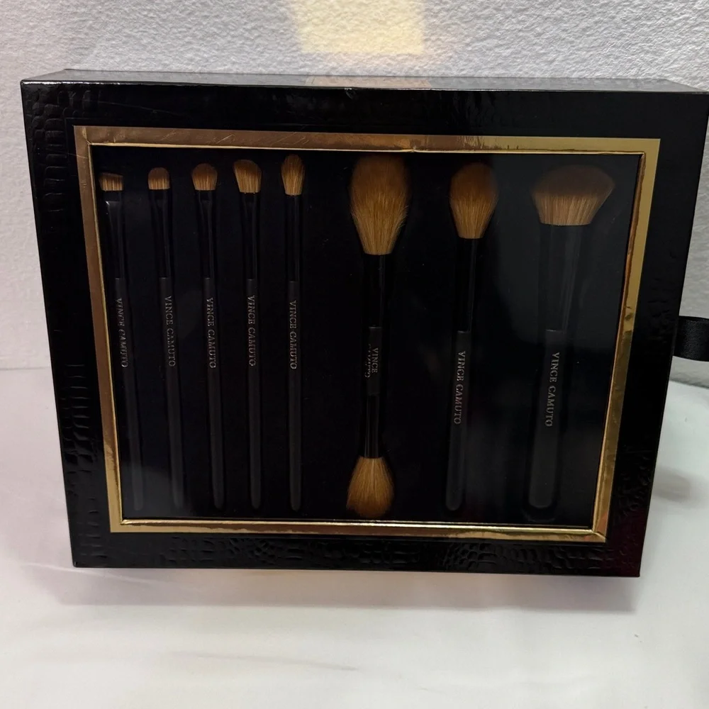 Vince Camuto Black Makeup Brush Set
